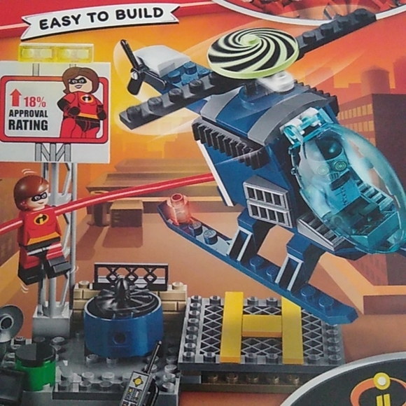 Lego Junior's 10759 The Incredibles Elastigirl's Rooftop Pursuit Retired - Picture 6 of 11